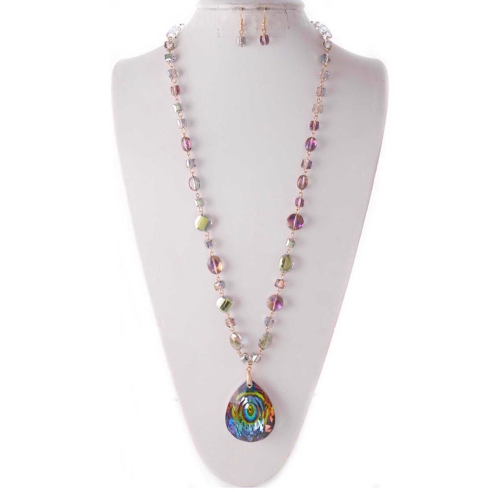 IRIDESCENT TEARDROP NECKLACE